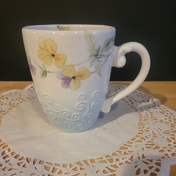 Pfaltzgraff Vienna Floral Collection Mug Vintage Discontinued - Picture 1 of 7